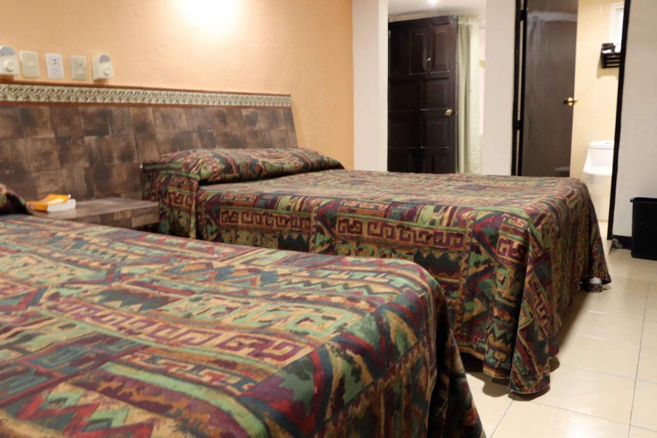 Hotel Quinta Avenida Palenque Buitenkant foto