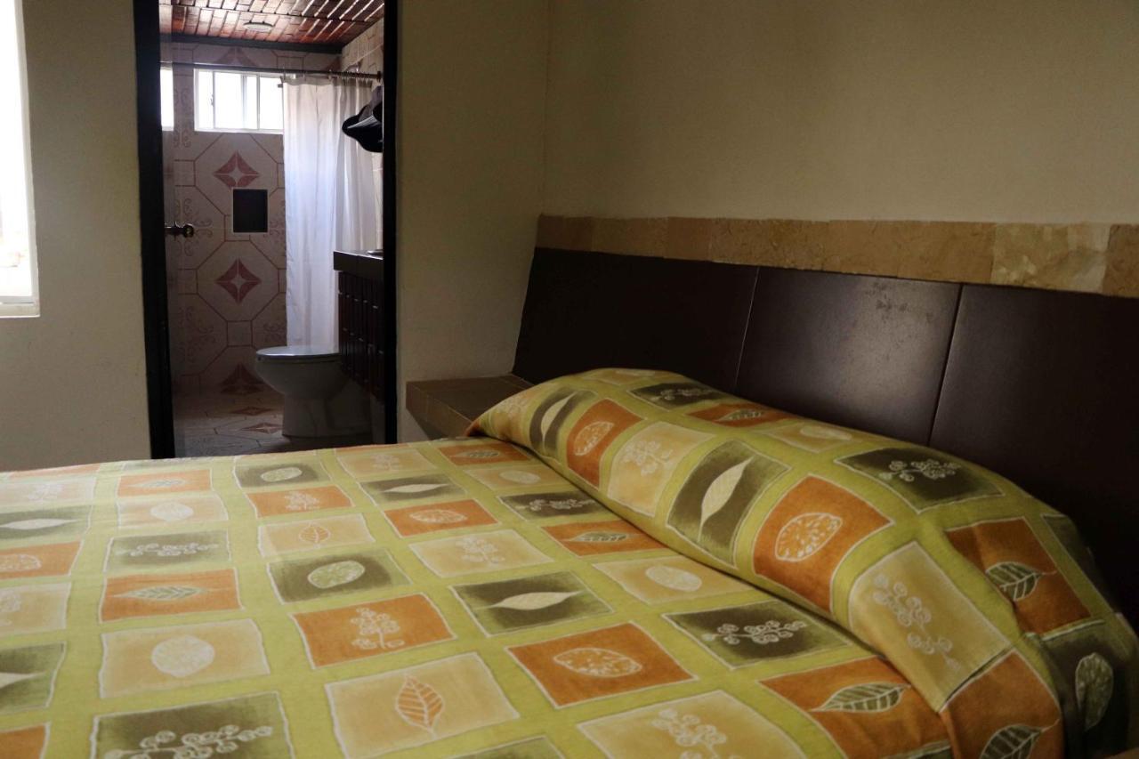 Hotel Quinta Avenida Palenque Buitenkant foto